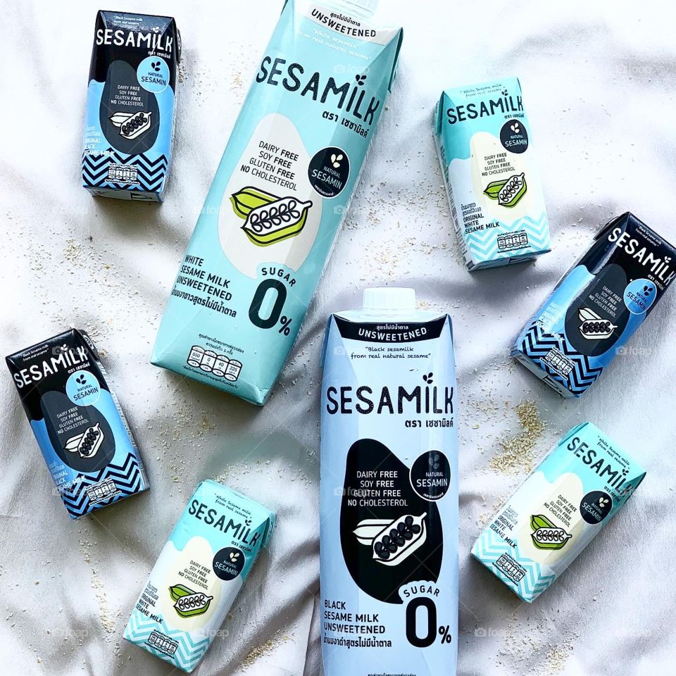 Sesame milk made from superfood sesame, high in protein and aromatic 