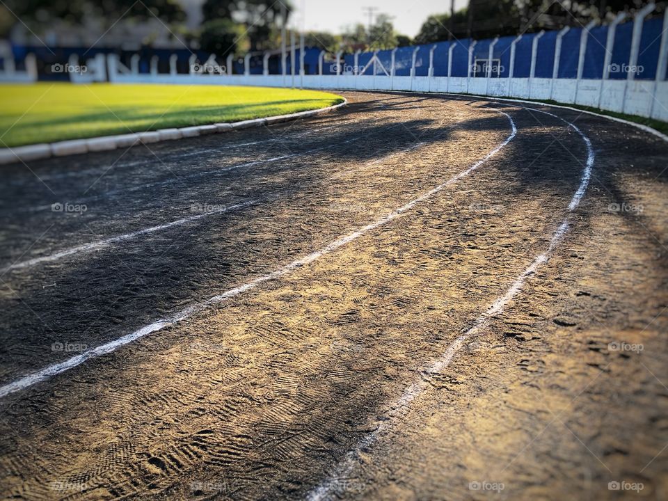 At the end of a working day, jogging a little, to relax from the daily stressful routine, and to try to be fit. A open space rustic circuit, next to nature can the a wonderful place for that.