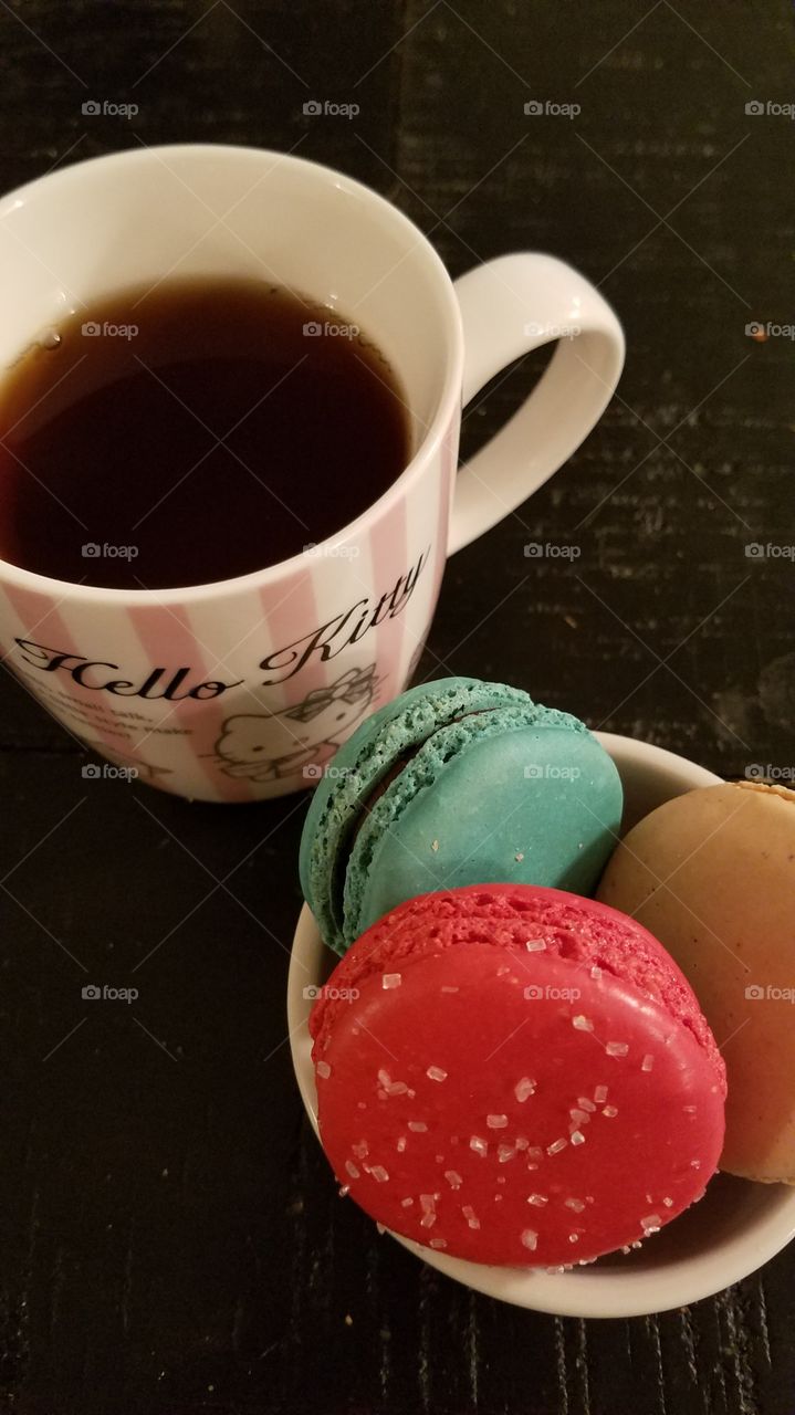 hot tea and macaroons