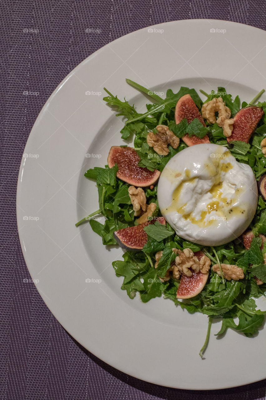 Burrata and figs