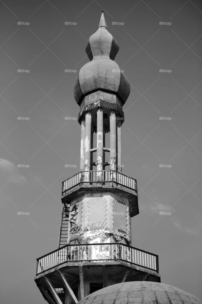 Obelisco di consonno