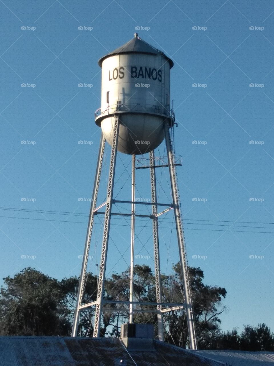 Los banos water tower