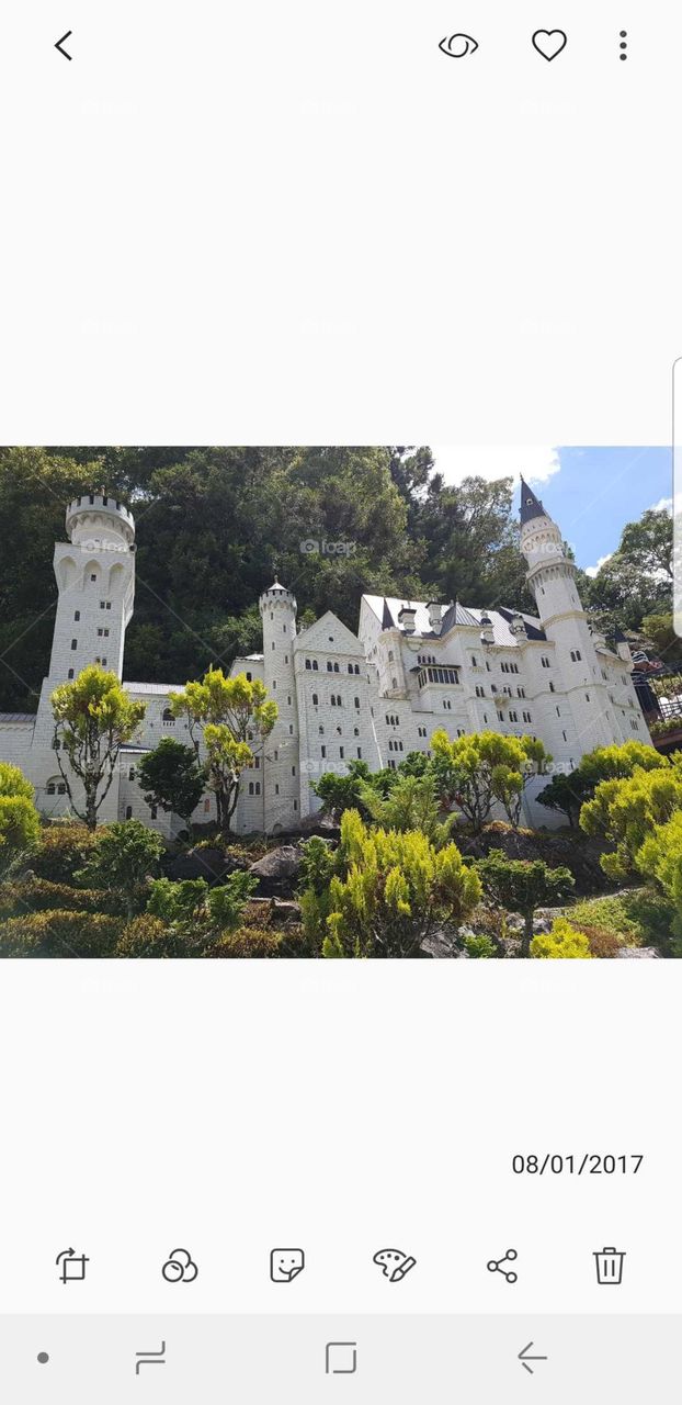 Foto de um castelo no "Mini Mundo" em Gramado-RS , Repare que os detalhes parecem reais
