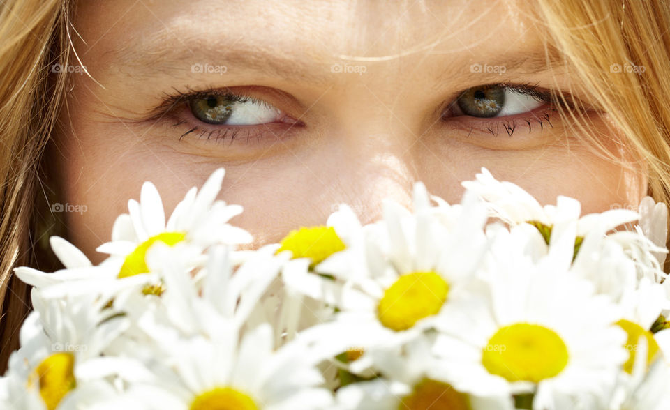 russia girl happy flower by vikandr2007