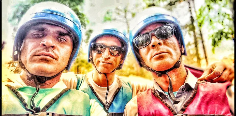 Enjoy trip like 3 idiot with boating.