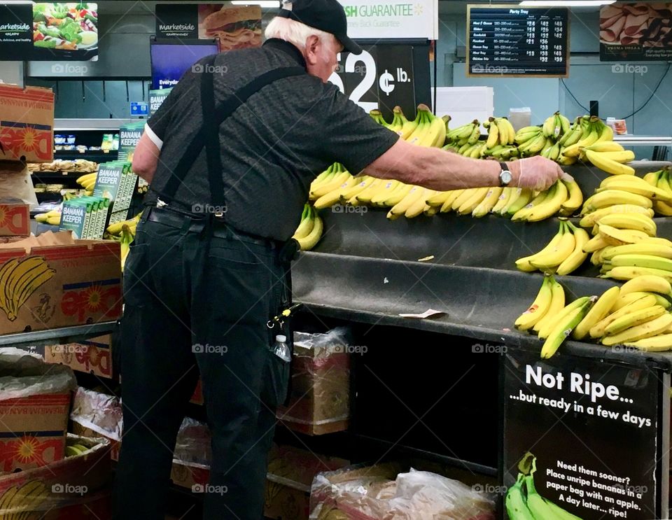 Stocking the bananas