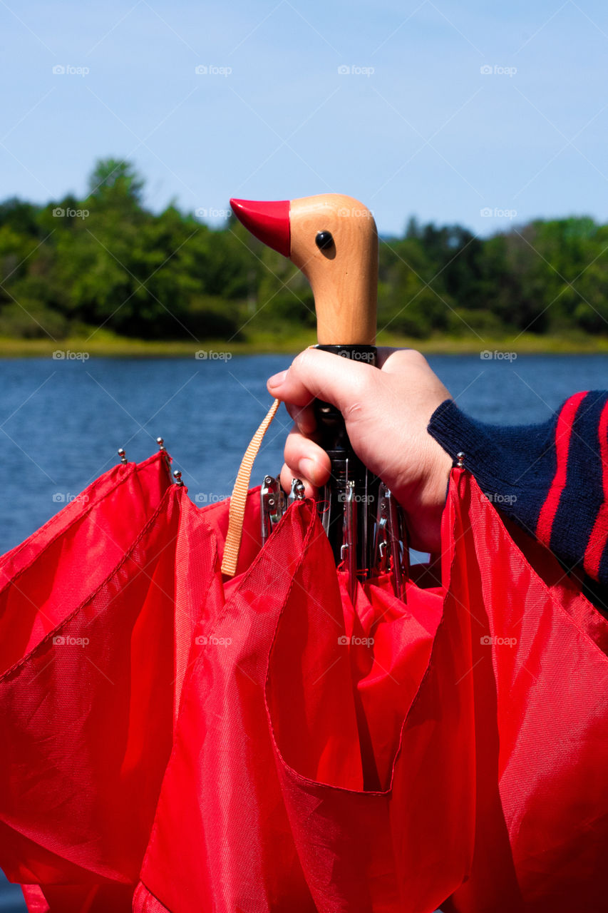 It’s a nice day out! Always protect yourselves from the sun! SPF and a great umbrella would help! Here’s a great umbrella of high quality and exquisite design from totes! 