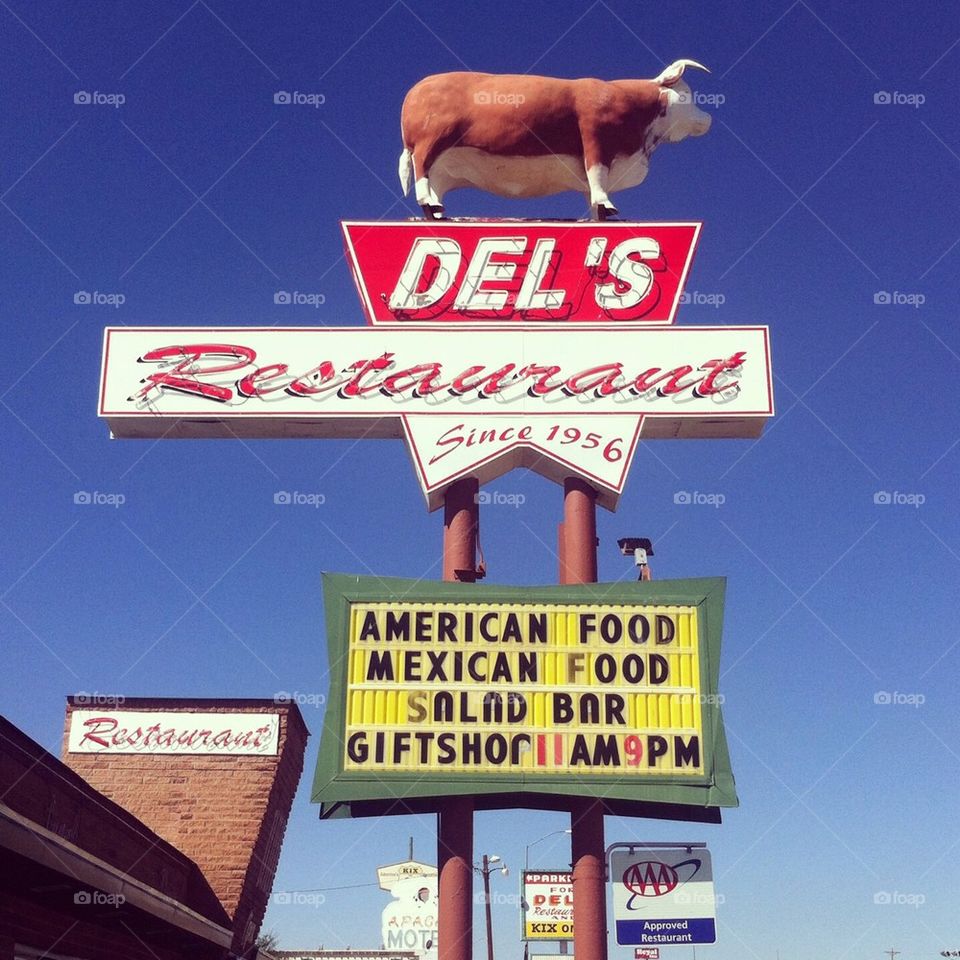 Del's
