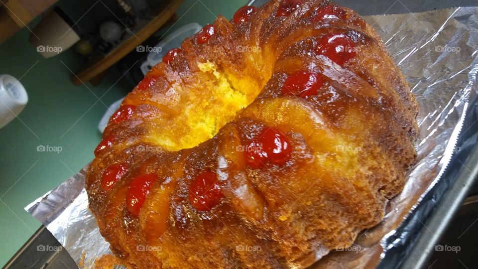 pineapple upside down cake