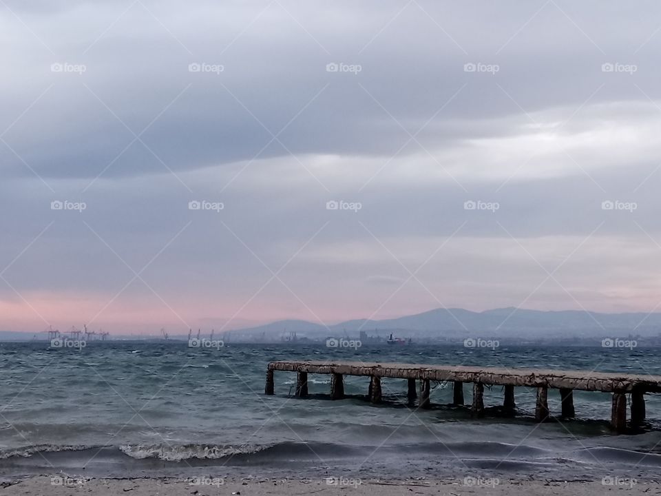 The sea and the pier