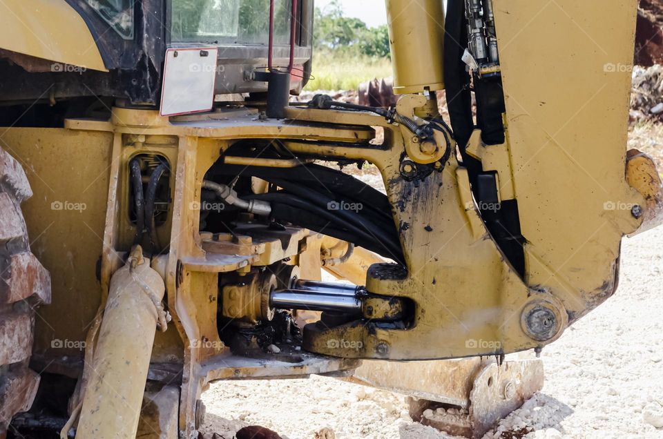 Joins Of Backhoe To Tractor