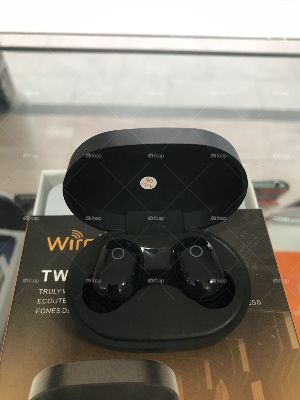 Audífonos inalámbricos para escuchar tus clases o música que más te gusta en tu celular o dispositivo.