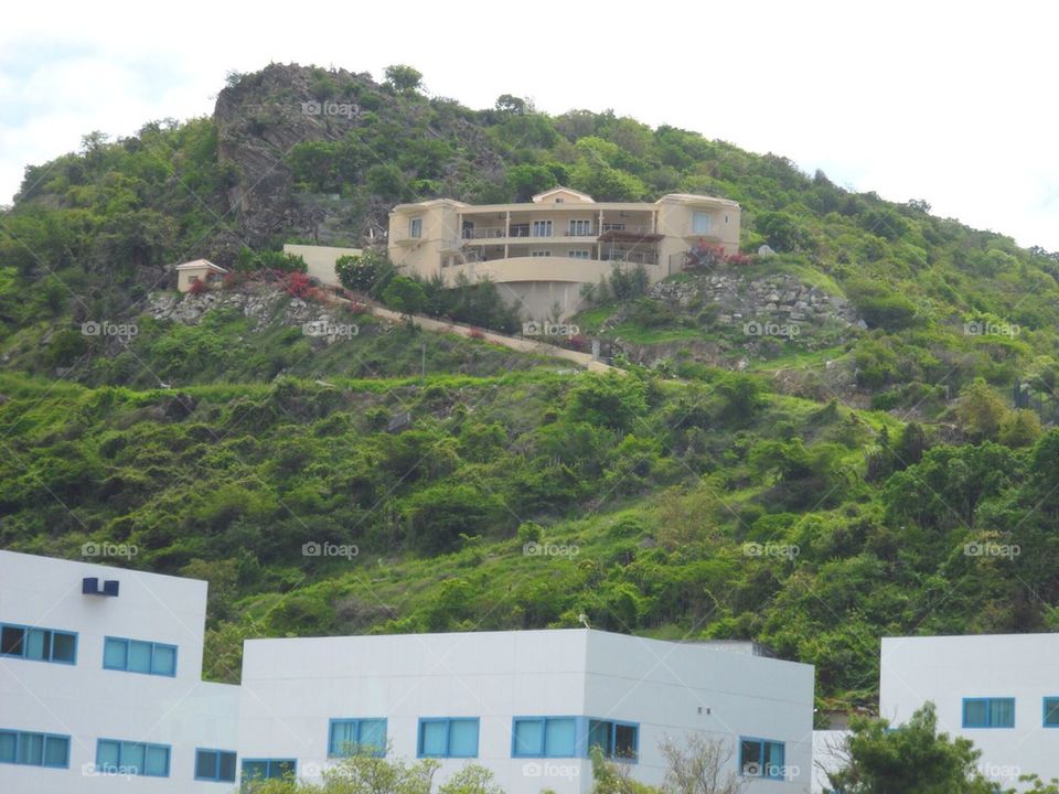 St. Maarten hills