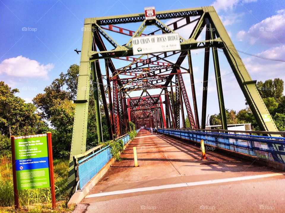 Chain of Rocks Bridge