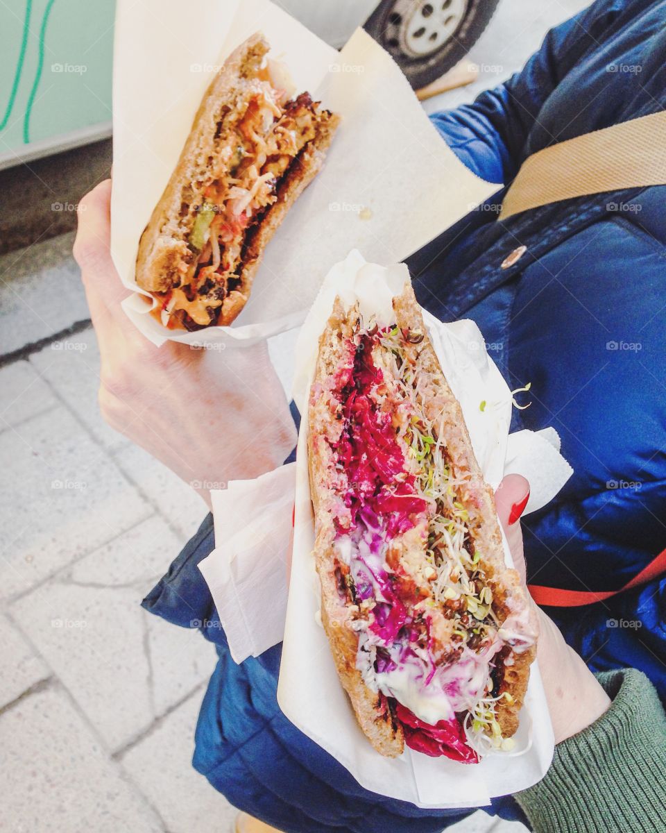 organic tempeh burgers