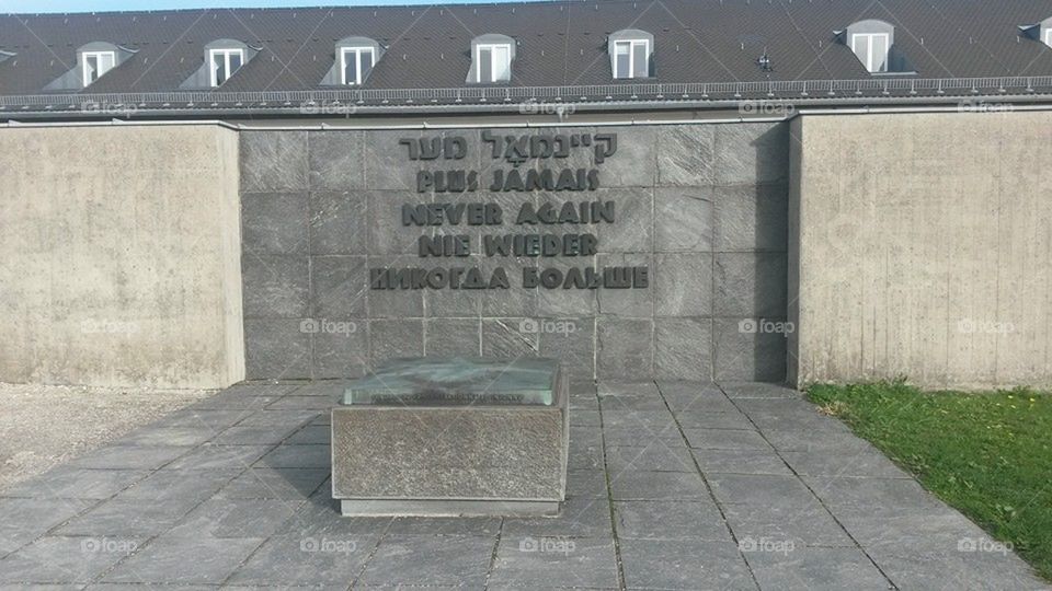 dachau concentration camp