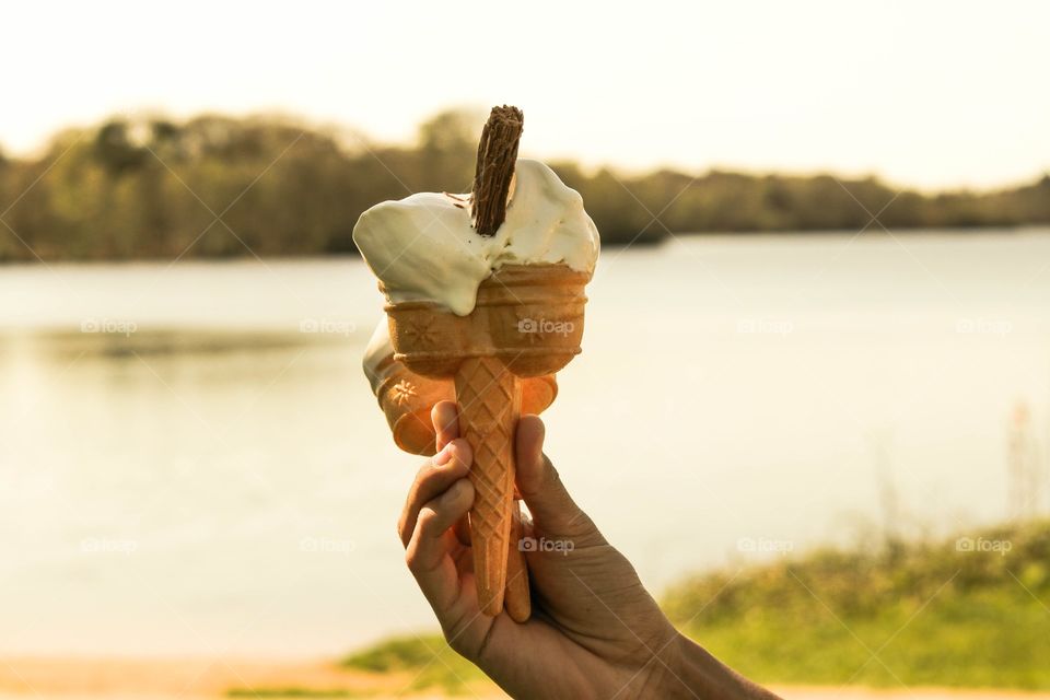 Ice cream and summer love 