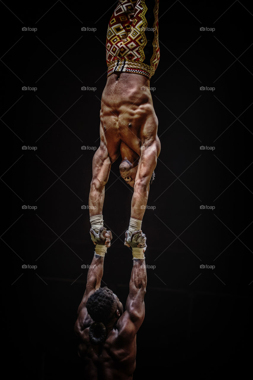 Cirque Africa Acrobatics , powerful circus performance and entertainment 