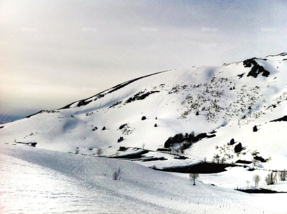 mountain snow sombras