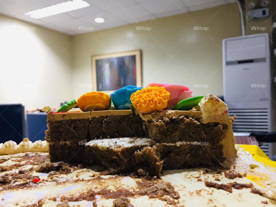 Delicious cake mocha flavor for birthday celebrant