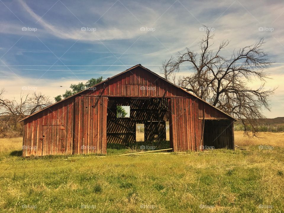 Abandoned Country Barn