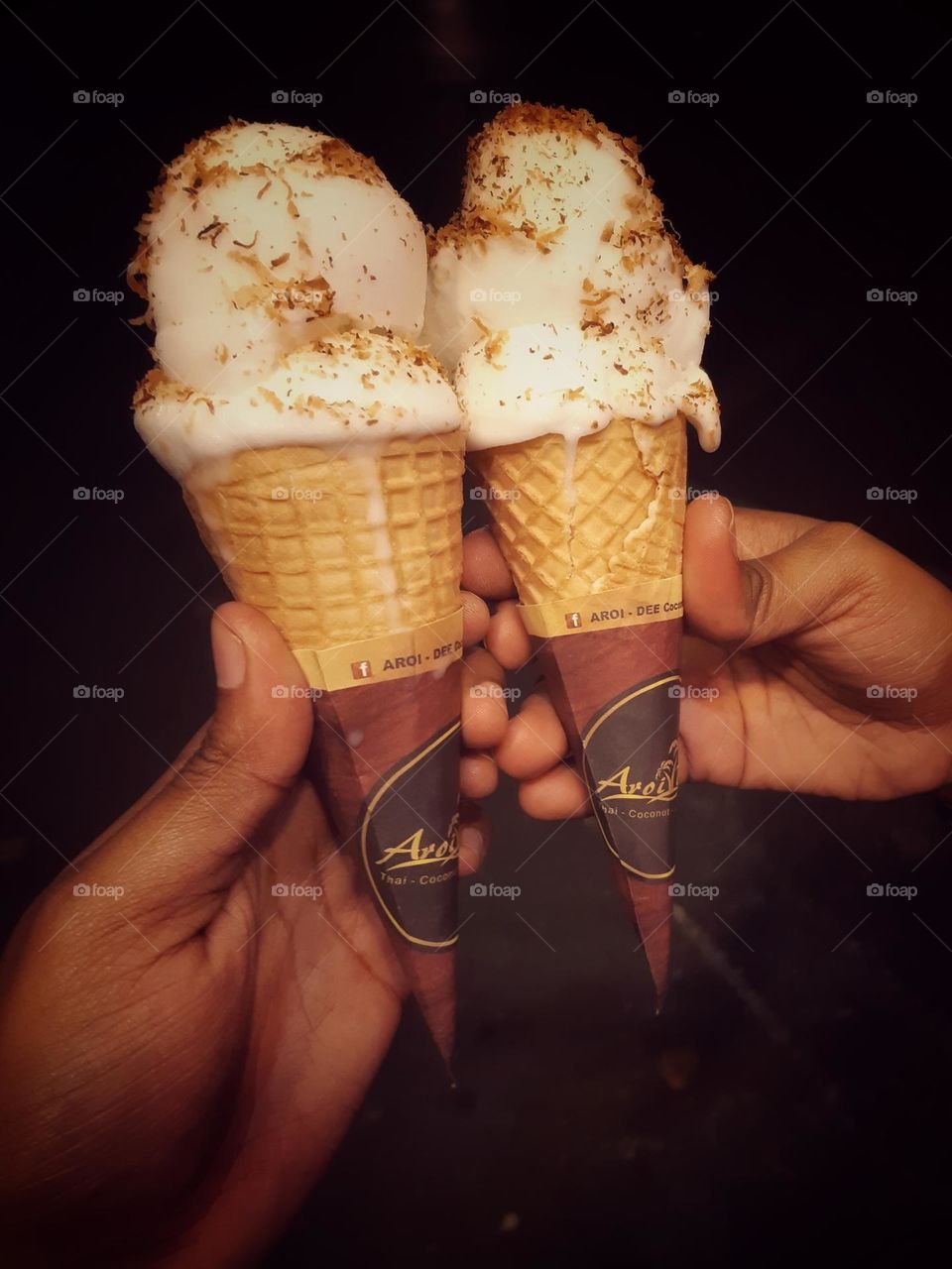 COCONUT FLAVOUR CONE ICE CREAM