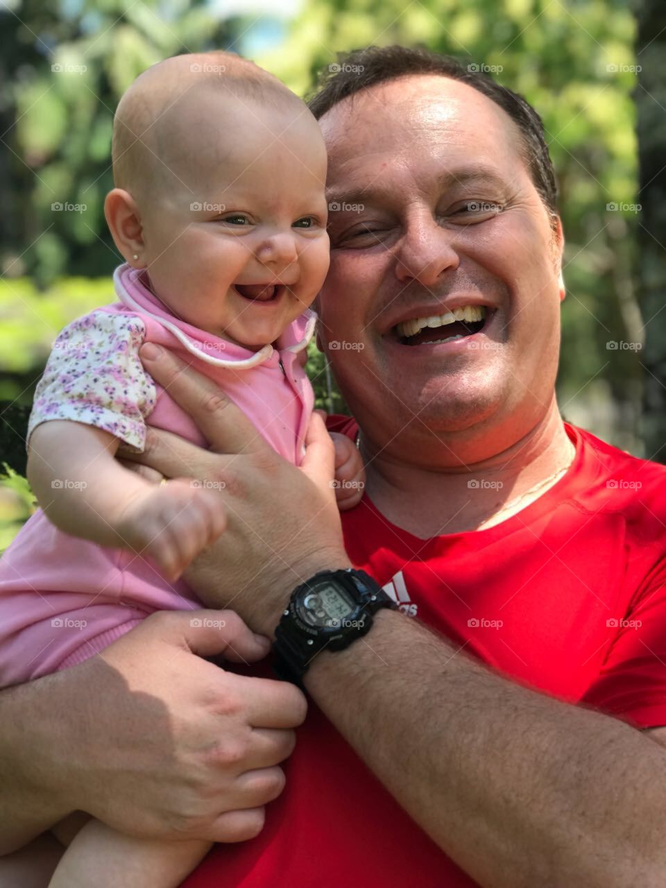 🇧🇷O sorriso mais gostoso do mundo: eu (o Papai) e minha doce filha (Estelinha). / 🇺🇸The most delicious smile in the world: I (the Daddy) and my sweet daughter (Estelinha).