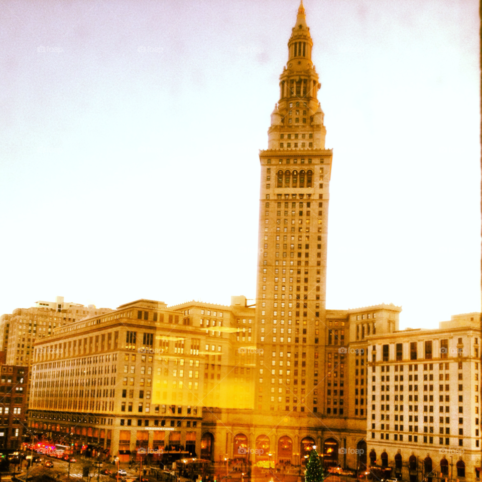 glass windows urban skyscraper by proxyuid