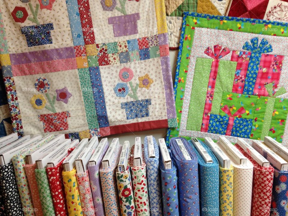 Quilt fabric and quilts