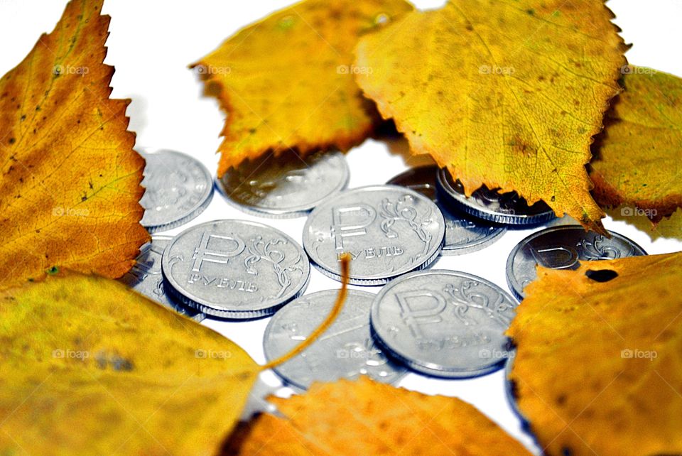 Autumn fall of the national currency
