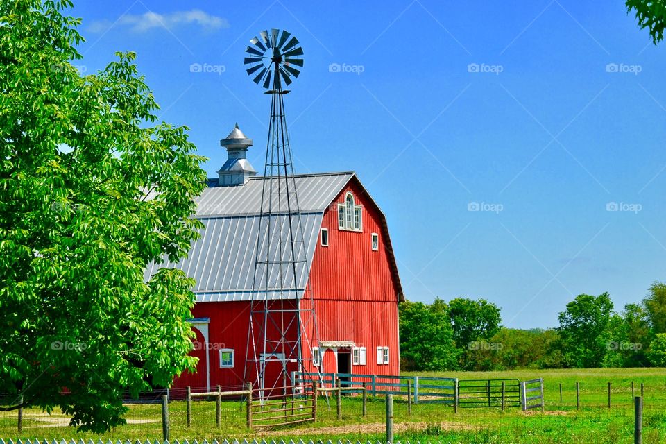 Beautiful view of an old Indiana barn in summer 