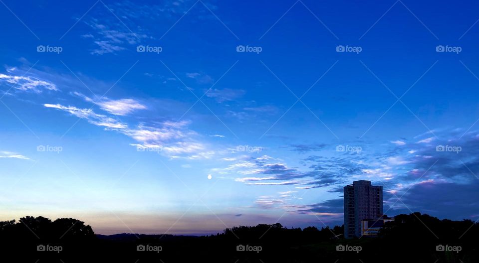 🌄🇺🇸 An extremely beautiful dawn in Jundiaí, interior of Brazil. Cheer the nature! / 🇧🇷 Um amanhecer extremamente bonito em Jundiaí, interior do Brasil. Viva a natureza!