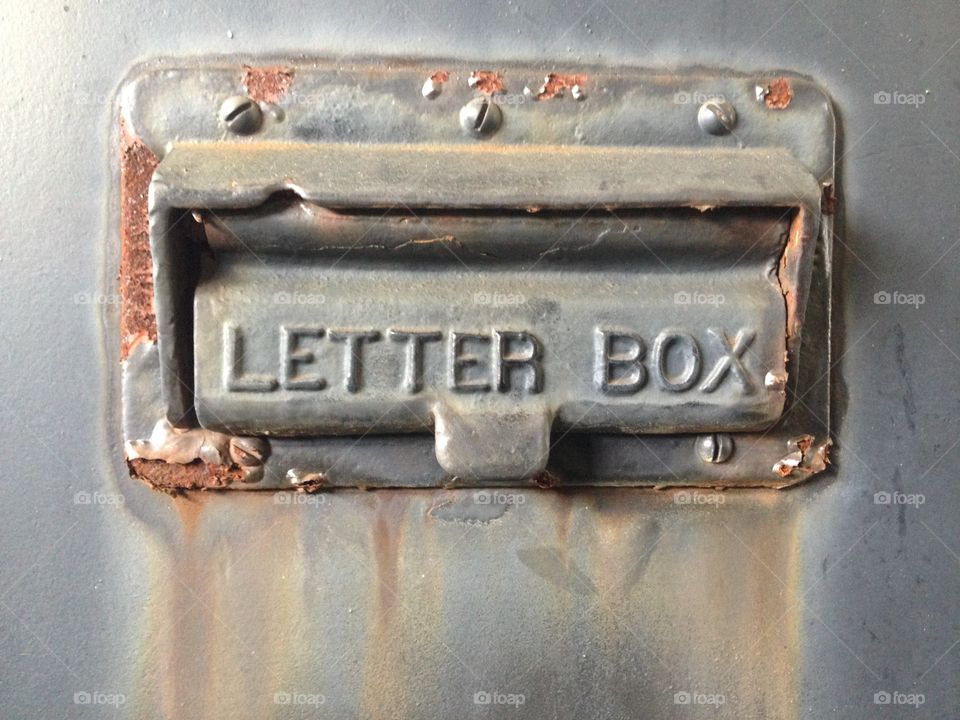Post car mail slot