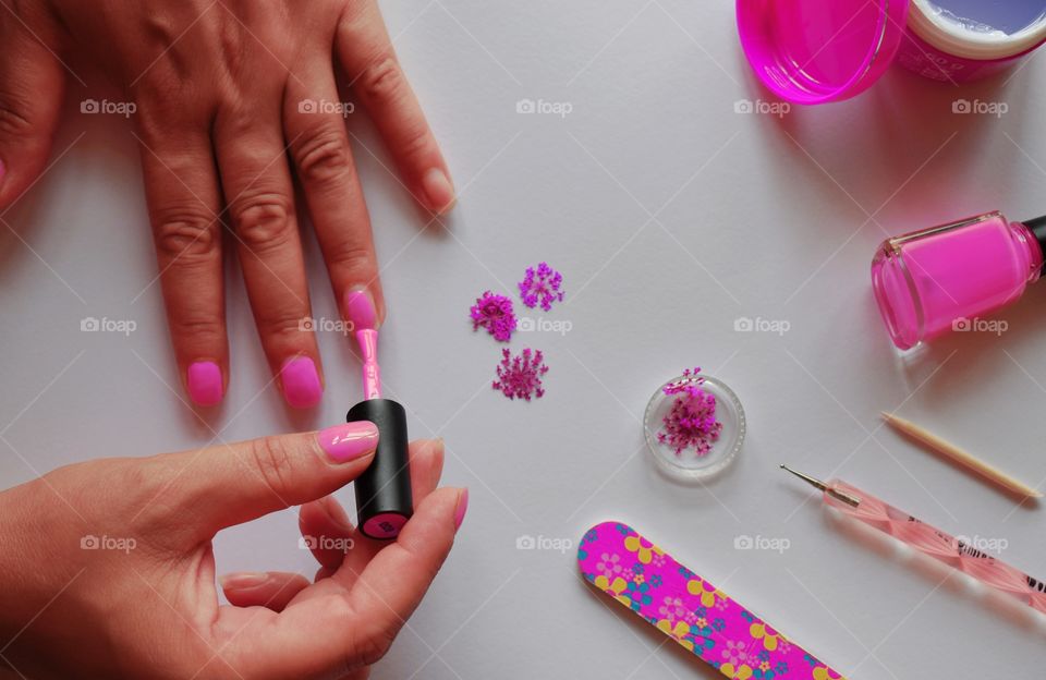 nail polish pink