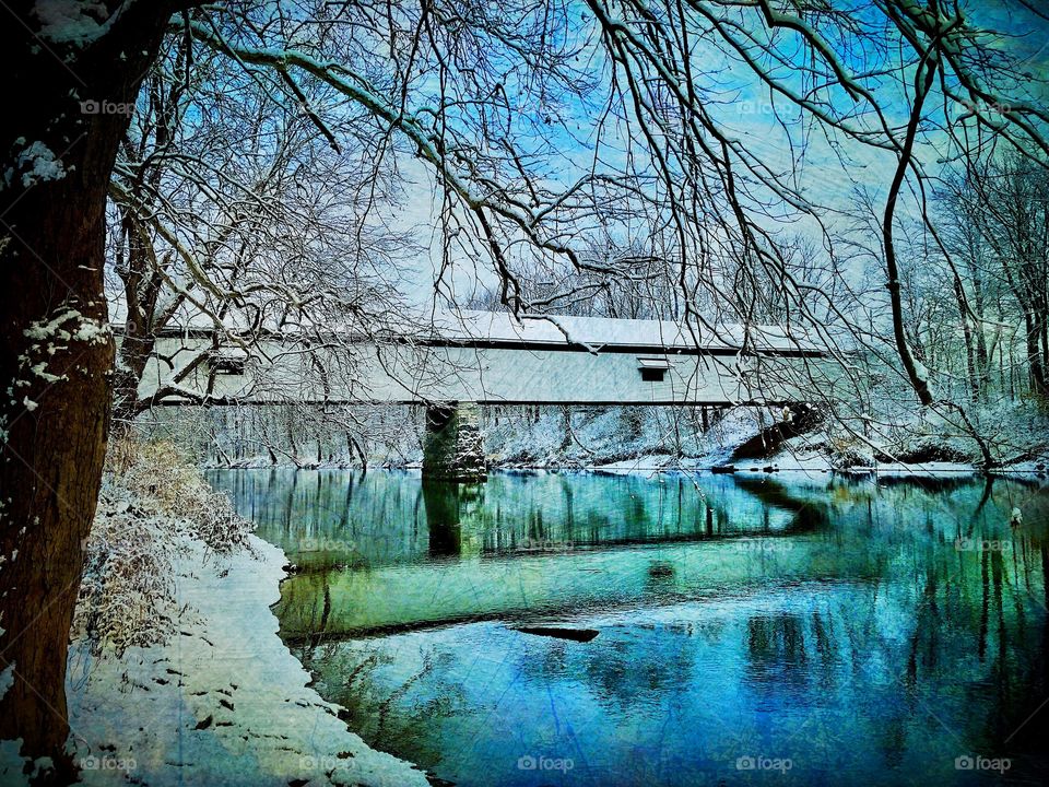 Winter views at the bridge 