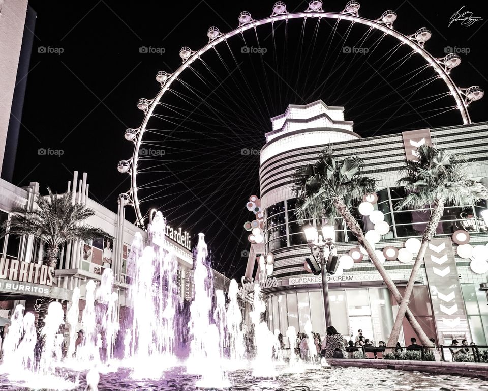 🙏 My condolences extend to the 58 that have left this world and to another 515 that are fighting for their lives as we speak due to the senseless violence that took place a few hours ago in Las Vegas.
・
While joyous and playful “Sins” create the colors in our city of Paradise; we demean, and reserve no place in the Valley or anywhere in our great nation for, those who interpret the word “Sin” in such ways that threaten the comfort, safety, and moreover is detrimental to the lives of our friends, family, as well as each distinct visitor that makes our community diverse and unique.
・
In honor of the victims who have left us and their families, my photos today of Las Vegas contain minimal colors to represent those who fall short in what is usually a vibrant city.
May the Lord help us in uniting our community in the times of need, honor the wishes of the ones fighting to survive, and end the counting of number of casualties from increasing any further.
⚫️⚪️⚫️⚪️⚫️⚪️⚫️⚪️⚫️⚪️⚫️⚪️⚫️⚪️⚫️
☎︎ Victim Information Hotline:
1-(866)535-5654
•
Donate Blood at United Blood Services:
LAS VEGAS
6930 W. Charleston Blvd. 
Las Vegas, NV 89117
•
HENDERSON
601 Whitney Ranch Dr.
Bldg. D. Ste 20
Henderson, NV 89014