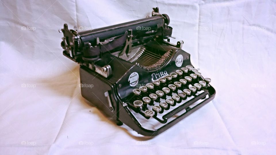 Erika Cyrillic Typewriter