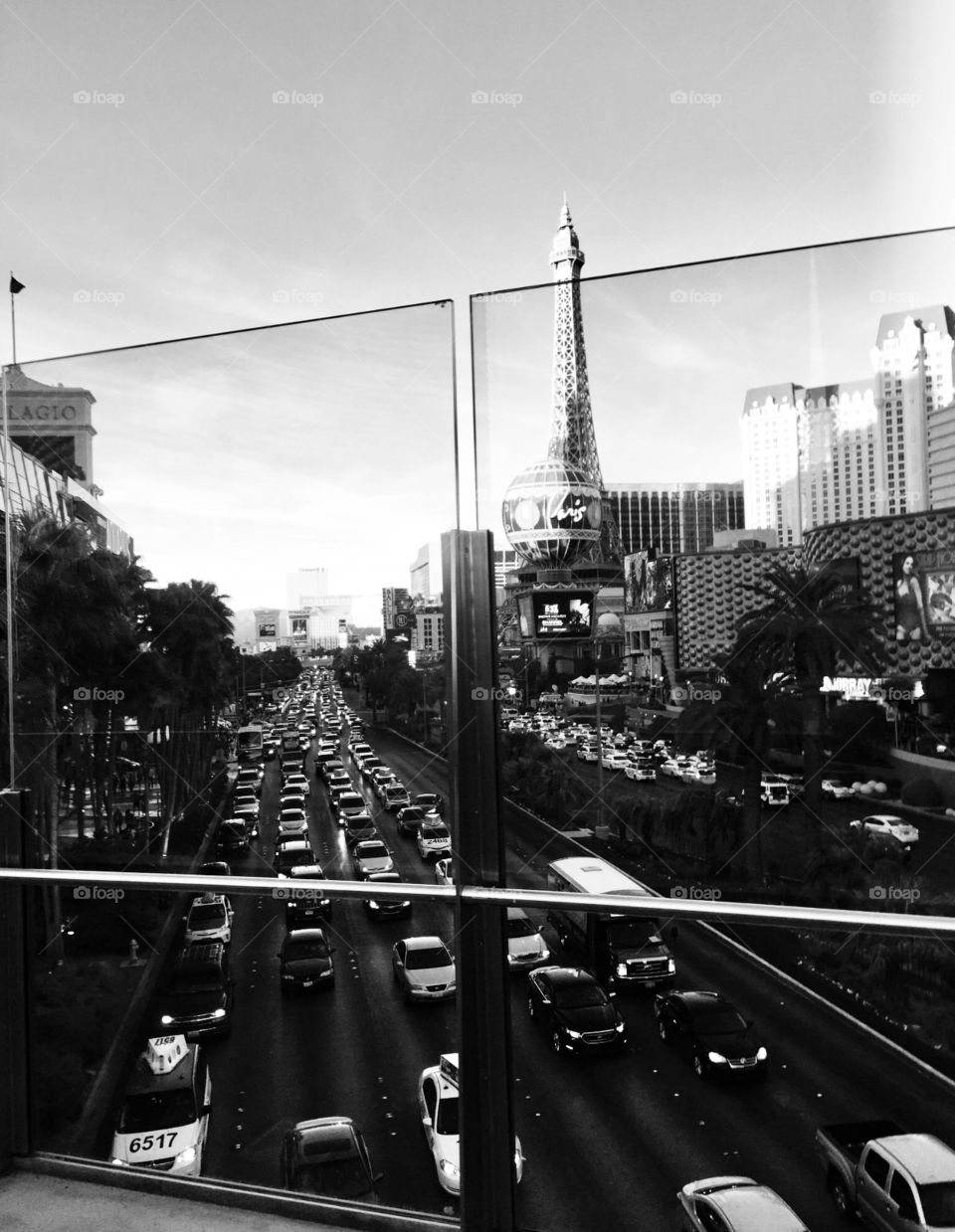Black and white photo of the Vegas strip 