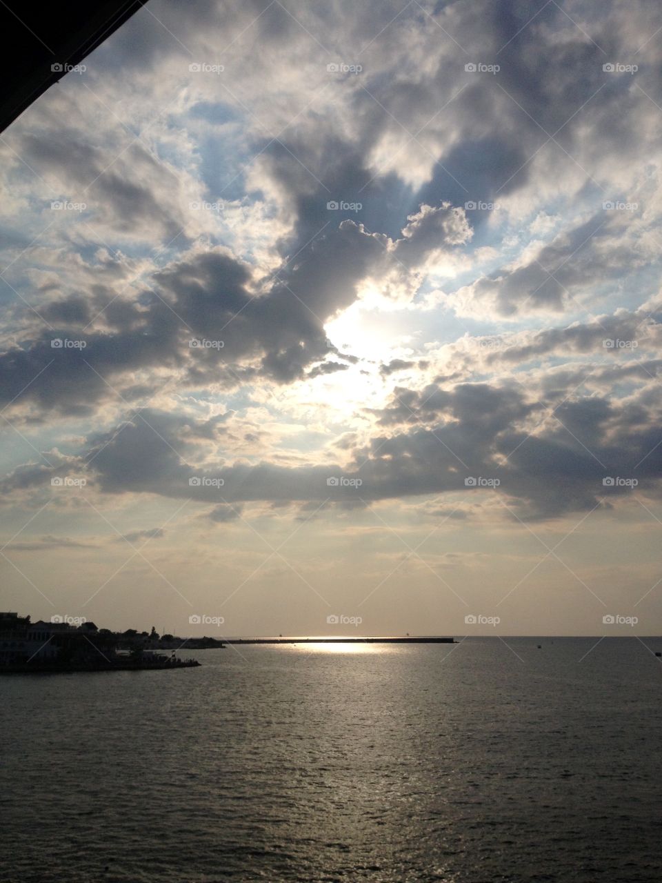 Sunlights on a see through clouds in the sky