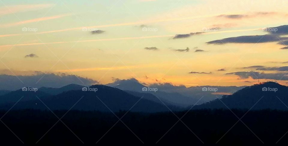 sunset in the smokey mountains of North Carolina