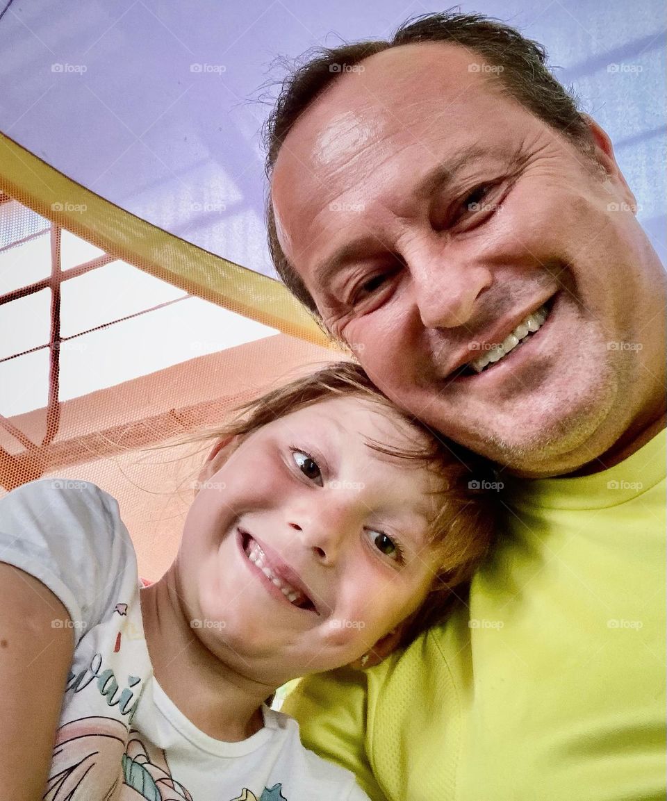 Como posso não ser um pai coruja com minha Tetéia?
Ah, que sorriso lindo…
👨‍👧‍👧
#PaiDeMeninas #kids #criança #smile