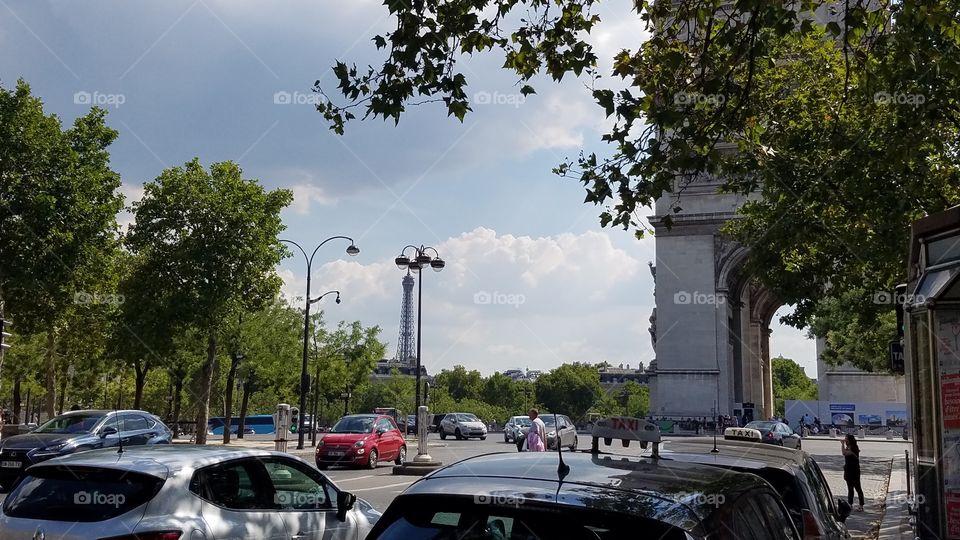 what a beautiful day to be in champs elysees