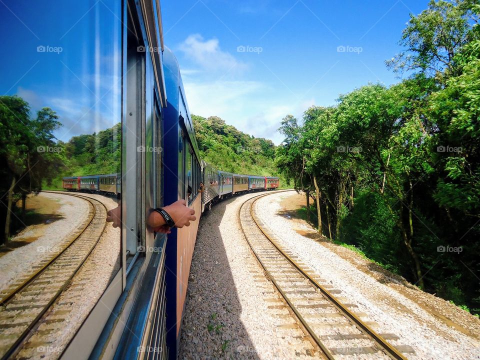 Train travel through the Paraná mountains - Brazil