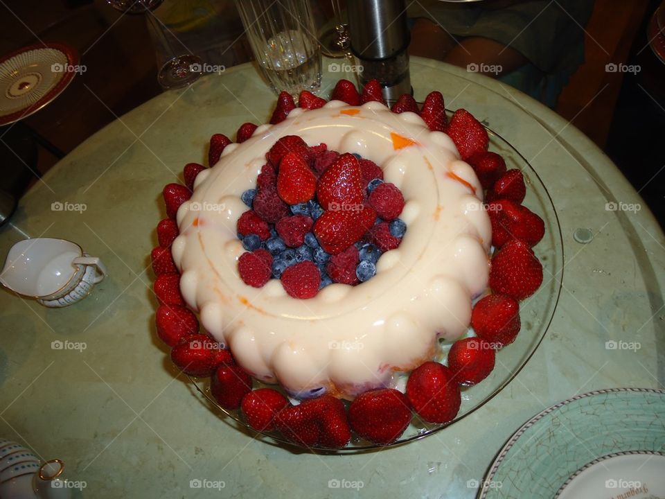 Strawberry Cake 2