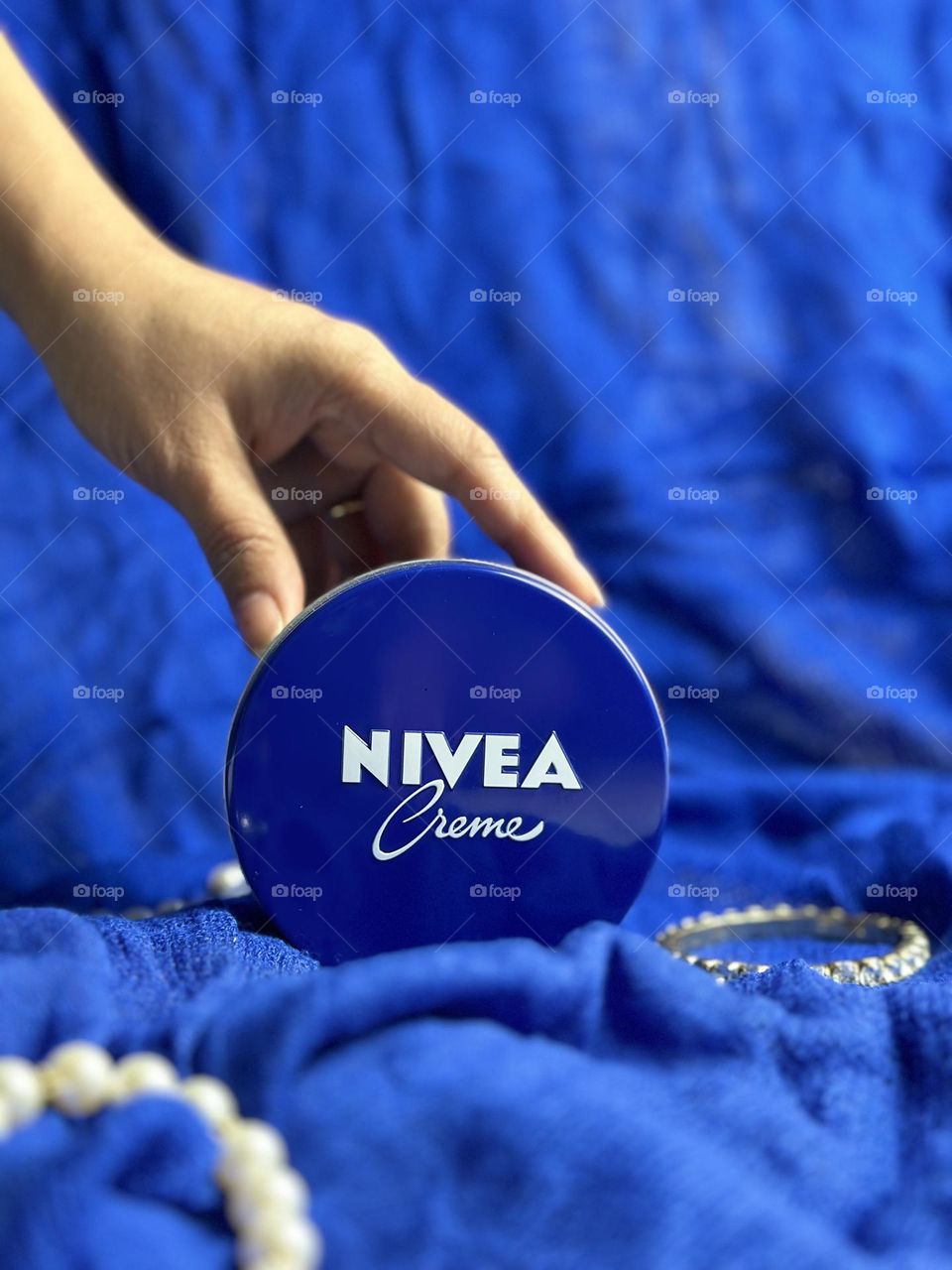 Nivea creme.