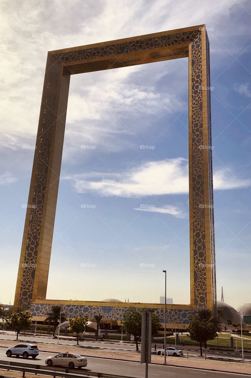 The frame frames the frame of mind 