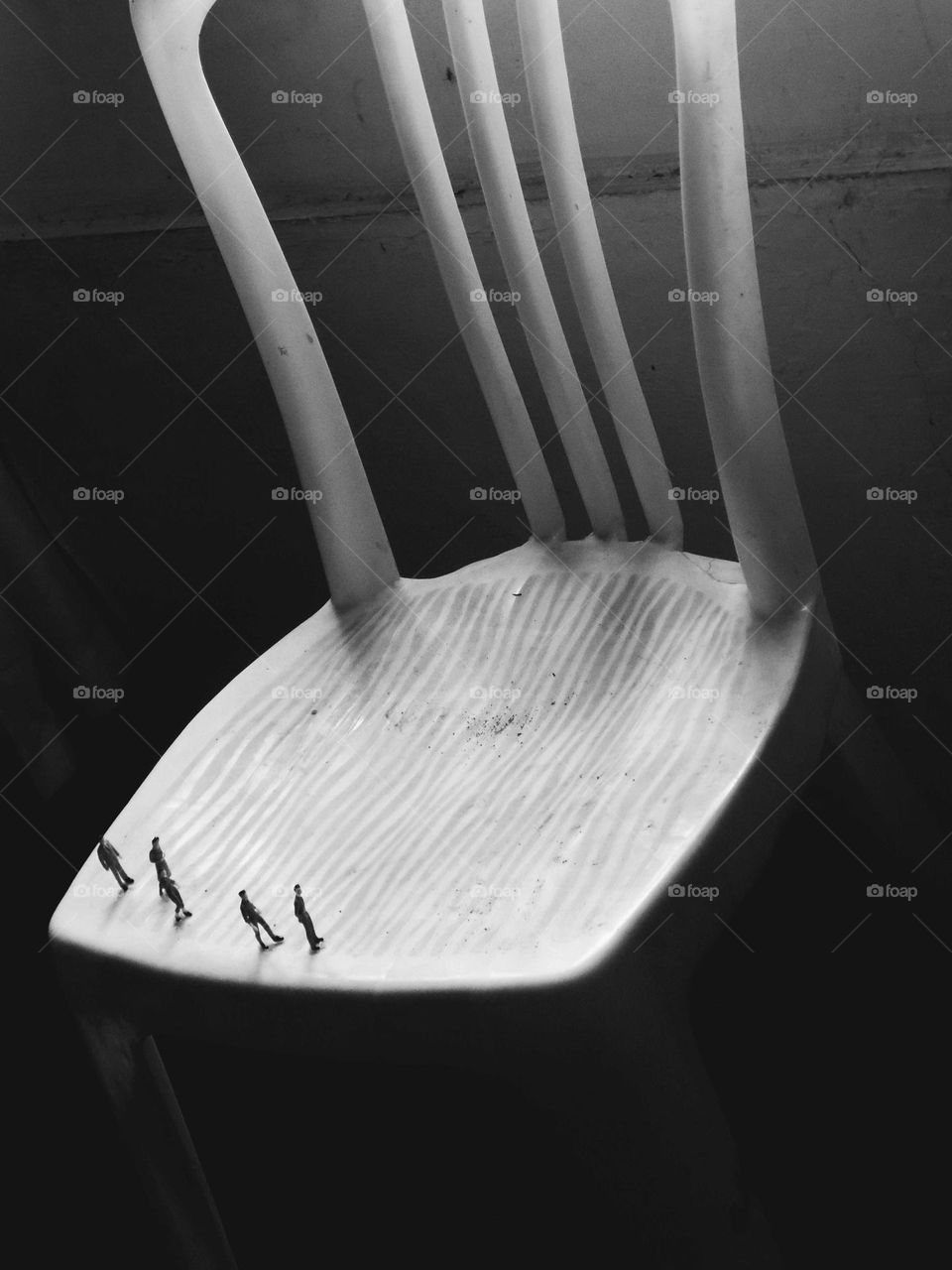 The world of Liliput, on the chair