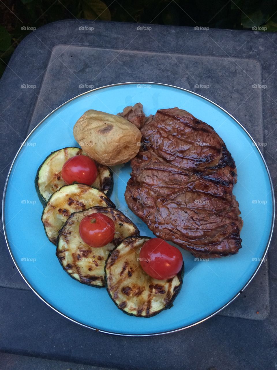 Grilled steak and veggies
