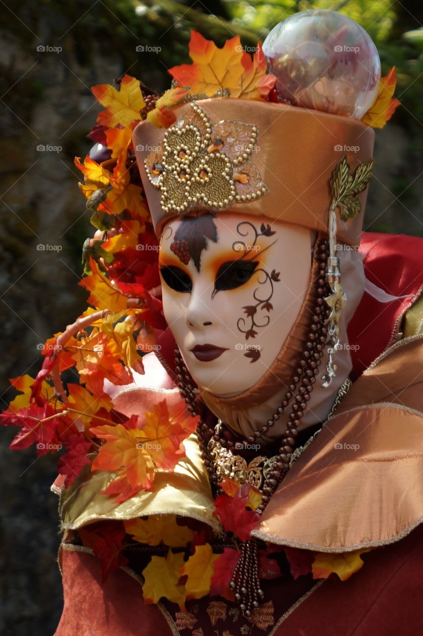 Masque vénitien d'automne  