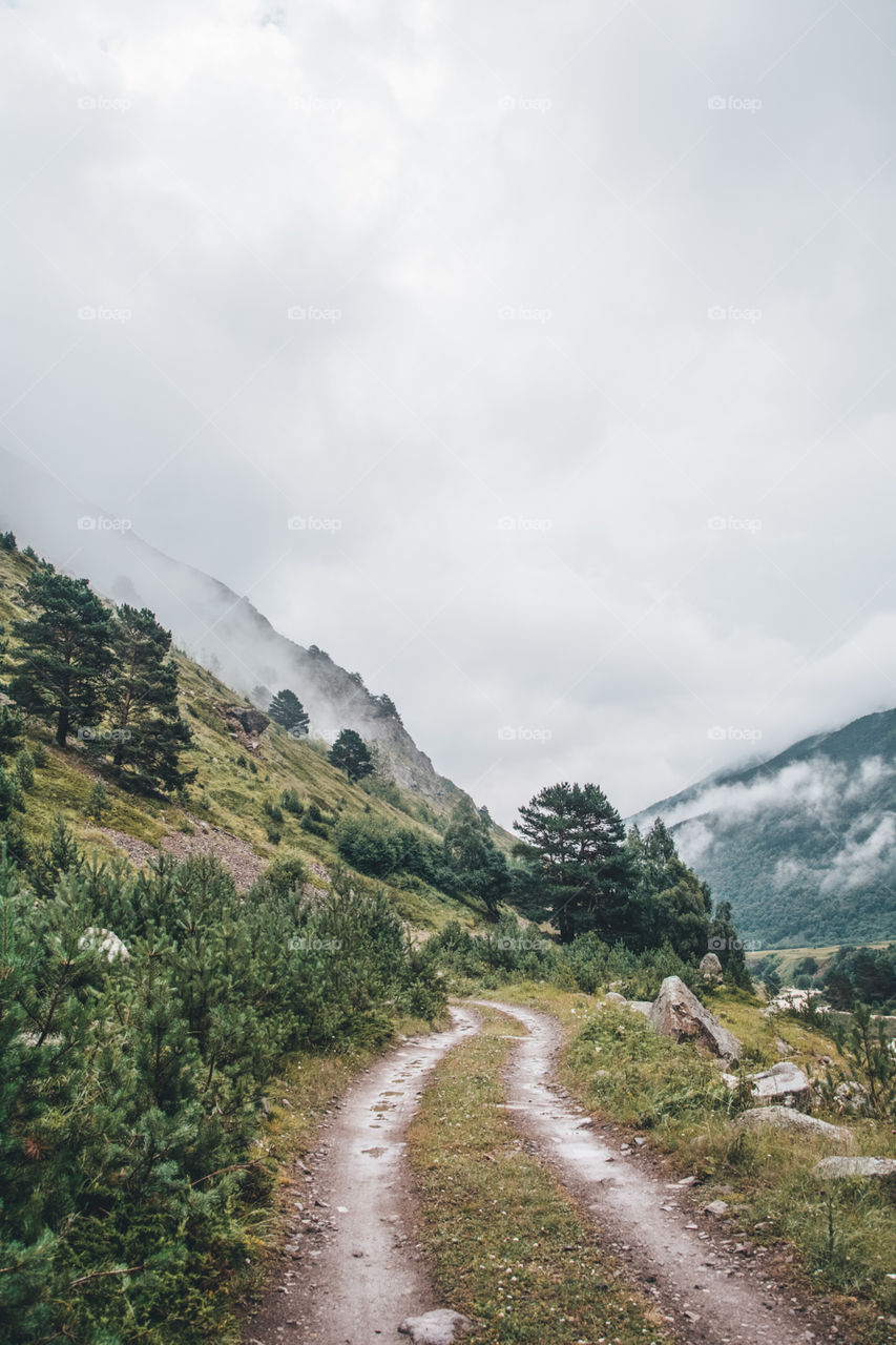 path in the mountains